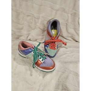 Size 7 - Nike Dunk Low Purple Pulse/Silver/Sunset‎ Colorful Pulse 2021 K018